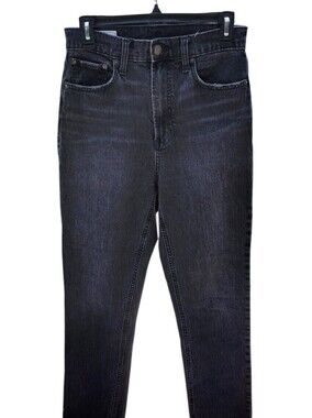 81326C..Women's Black Slim Fit Gap Jeans Size 28/ 6L, 27" Inseam 11" Rise